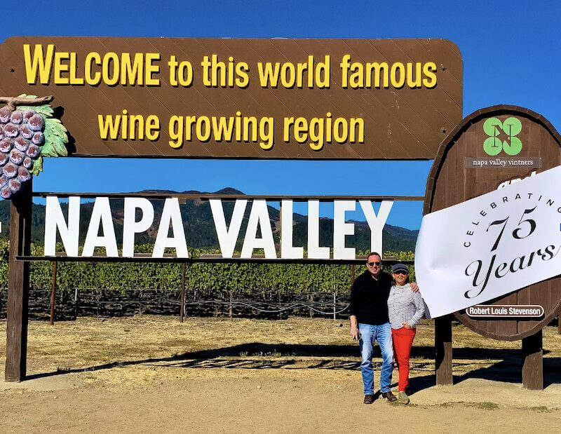 napa valley welcome sign vineyards